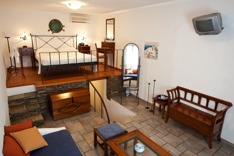 Alexandros Hotel Platis Gialos  Екстер'єр фото