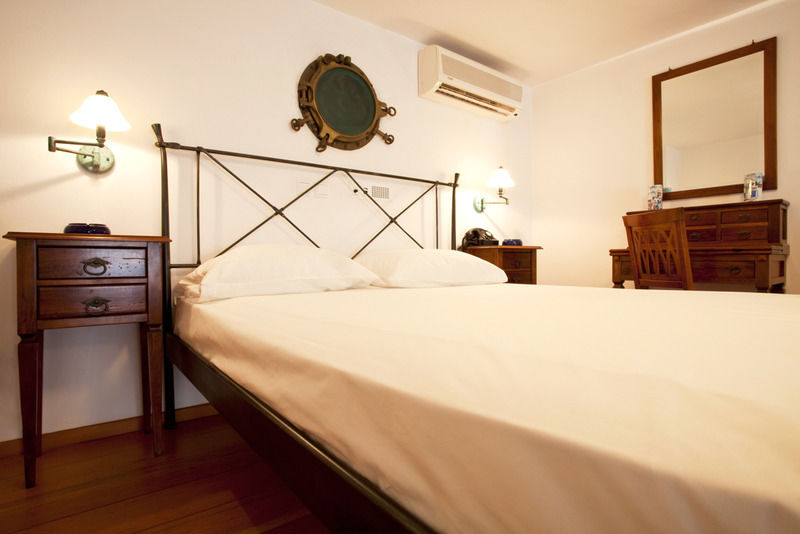 Alexandros Hotel Platis Gialos  Екстер'єр фото