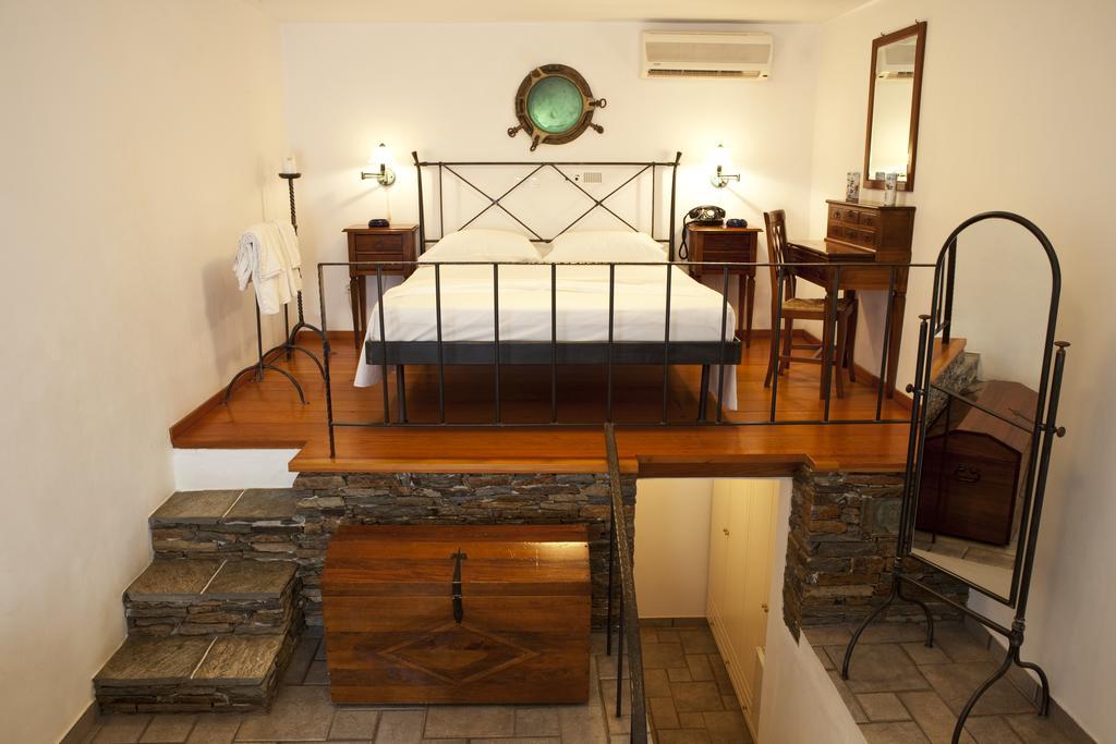 Alexandros Hotel Platis Gialos  Екстер'єр фото